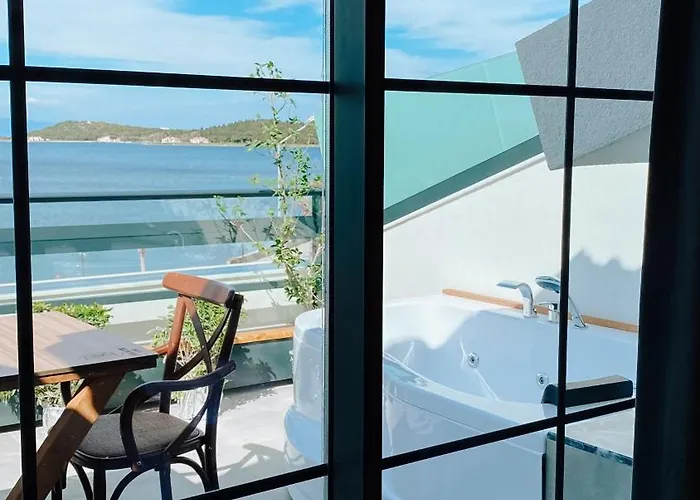 Hotel The Pier Of Urla