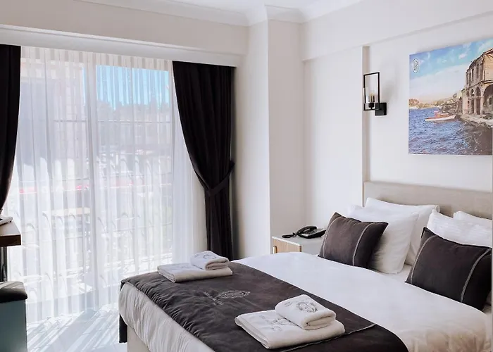 Hotel The Pier Of Urla