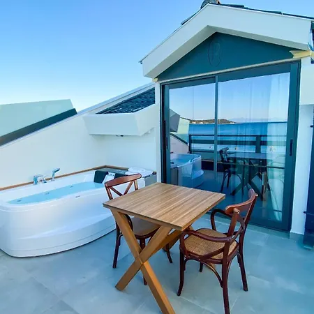 Hotel The Pier Of Urla *